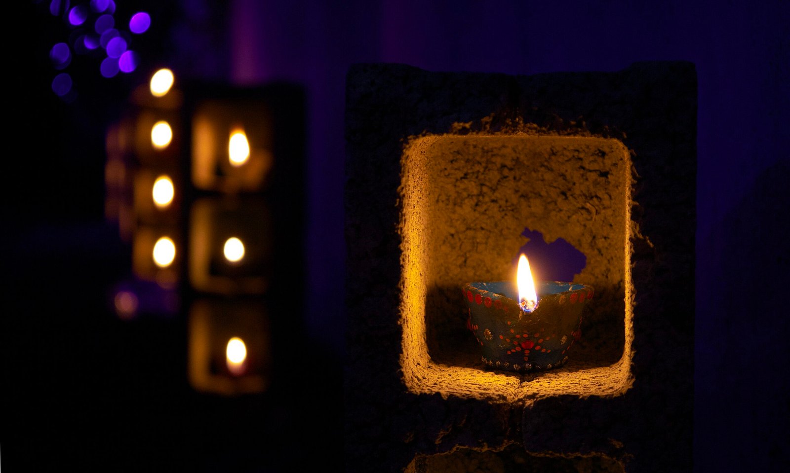 Enhance Your Holiday Decor with Genswin Flickering Flameless Candles